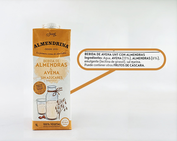 Detalle de etiquetado de Almendrina Bebida de almendras & avena (aunque en realidad es una bebida de avena con almendras)
